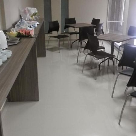 Topázio Park Hotel Afranio Esterno foto