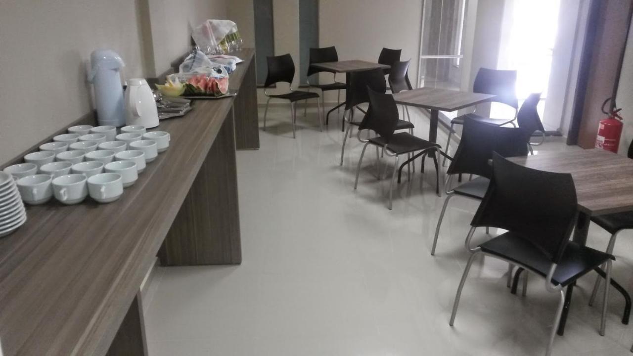 Topázio Park Hotel Afranio Esterno foto