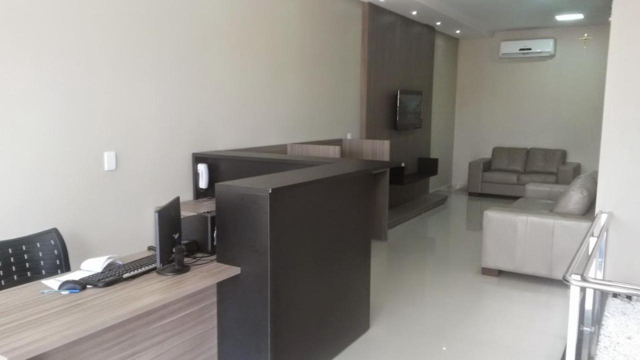 Topázio Park Hotel Afranio Esterno foto